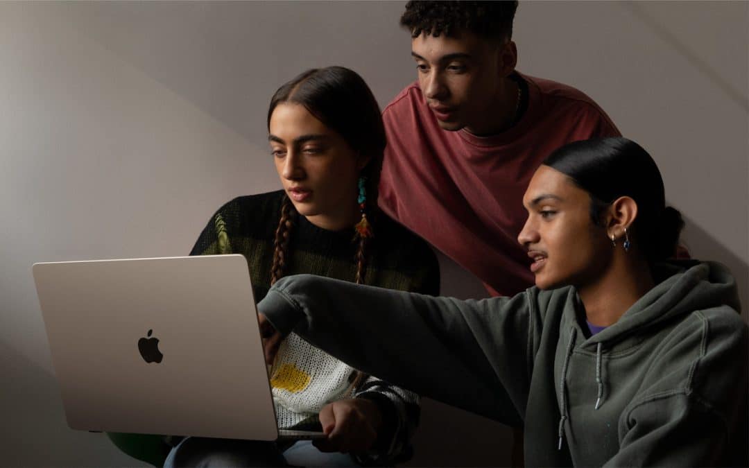 Which is the Best Mac for Your College-Bound Student in 2023?